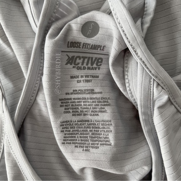 NEW Lot of 2 Old Navy Active Loose Fit Athletic Racerback Tank Tops, Small - Picture 5 of 14